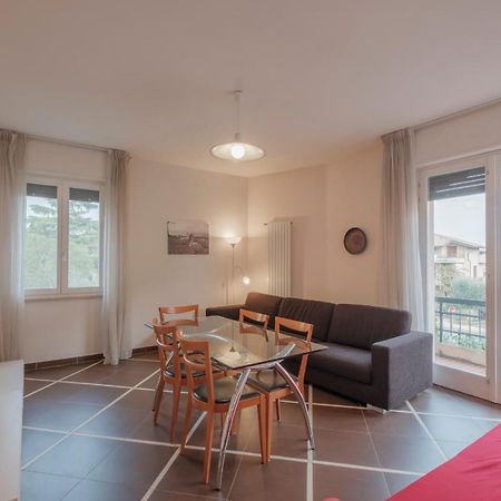 Aura Home Sirmione - 2 Bedrooms Apartment Eksteriør billede