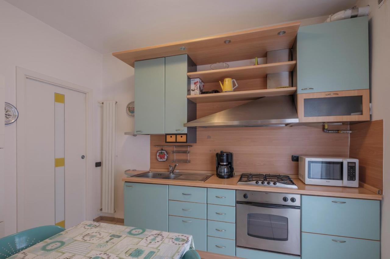 Aura Home Sirmione - 2 Bedrooms Apartment Eksteriør billede