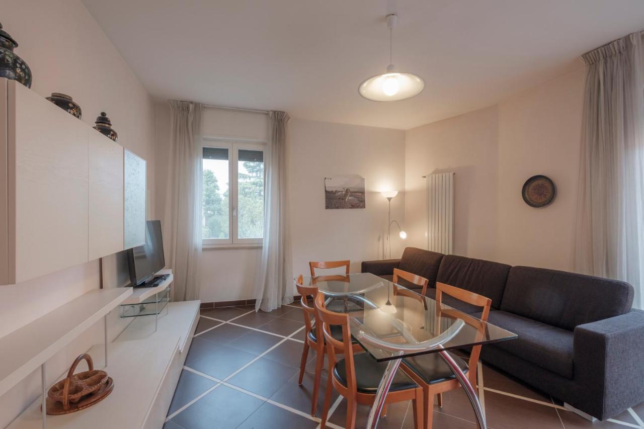 Aura Home Sirmione - 2 Bedrooms Apartment Eksteriør billede
