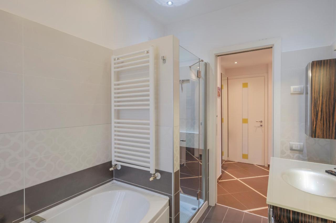 Aura Home Sirmione - 2 Bedrooms Apartment Eksteriør billede
