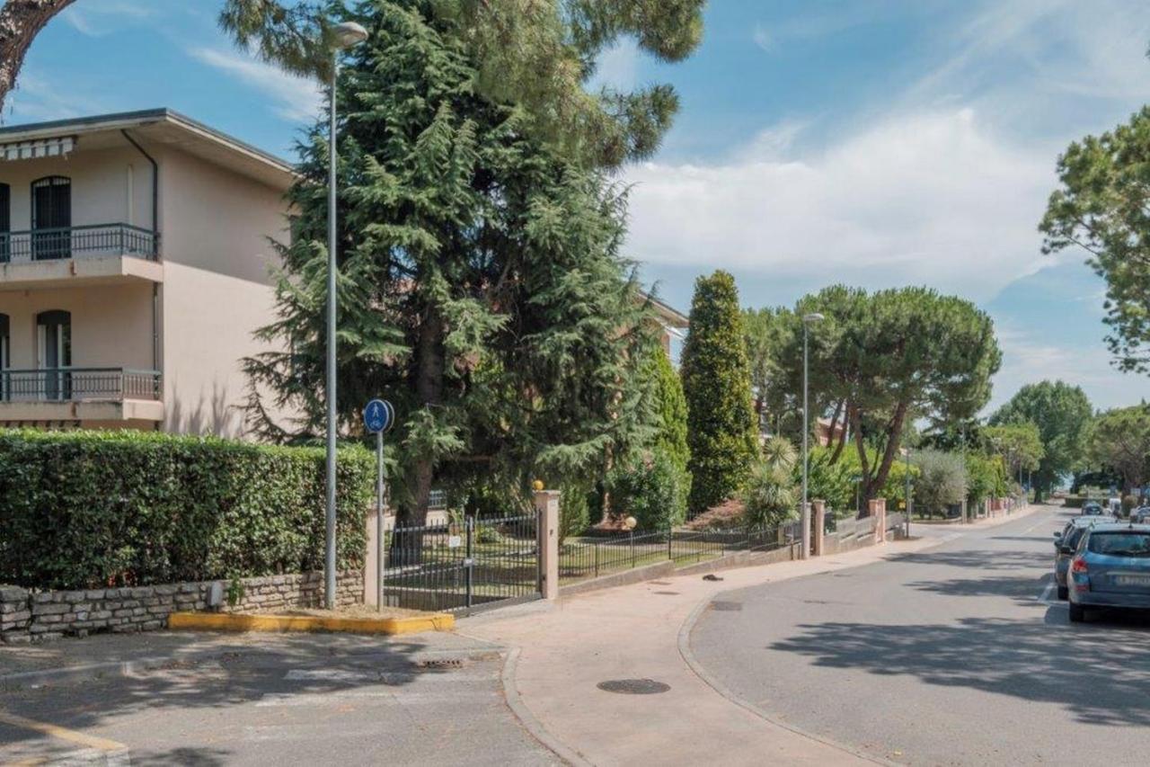 Aura Home Sirmione - 2 Bedrooms Apartment Eksteriør billede
