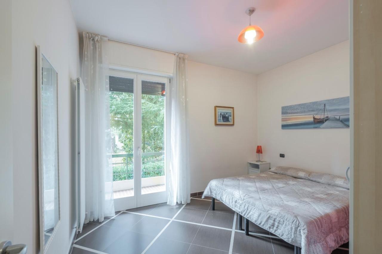 Aura Home Sirmione - 2 Bedrooms Apartment Eksteriør billede