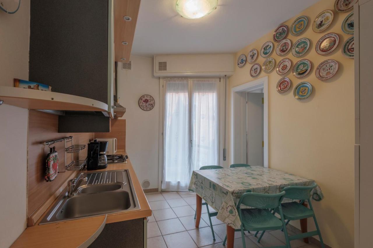 Aura Home Sirmione - 2 Bedrooms Apartment Eksteriør billede