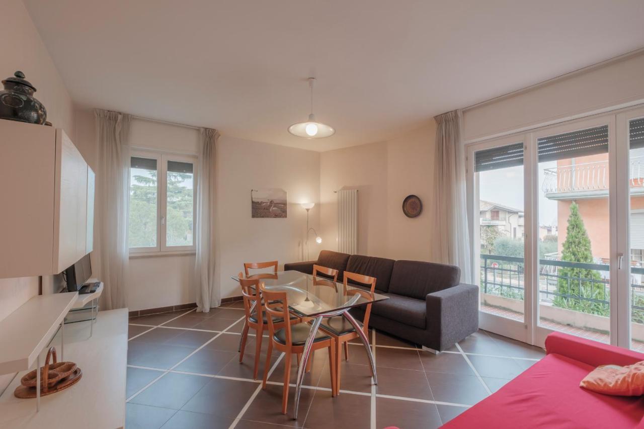 Aura Home Sirmione - 2 Bedrooms Apartment Eksteriør billede