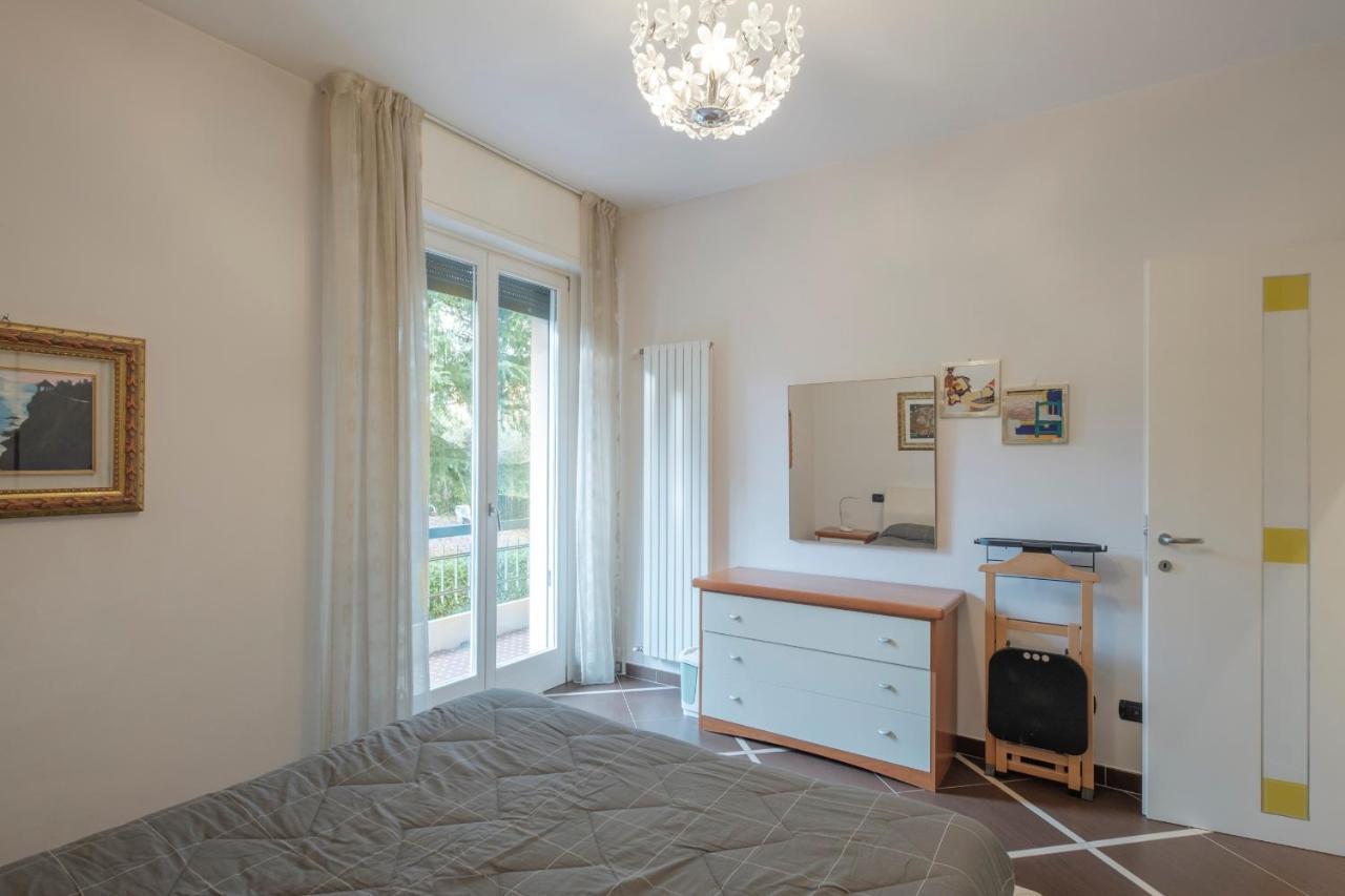 Aura Home Sirmione - 2 Bedrooms Apartment Eksteriør billede